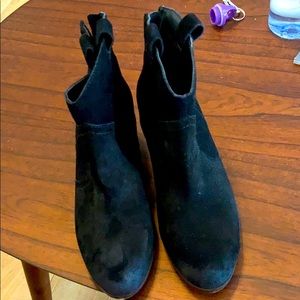 Sam Edelman zip ankle boots. 8